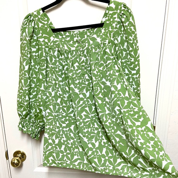 LC Lauren Conrad Green Floral Peasant Cottagecore Large Top Puff Sleeve - Picture 1 of 8